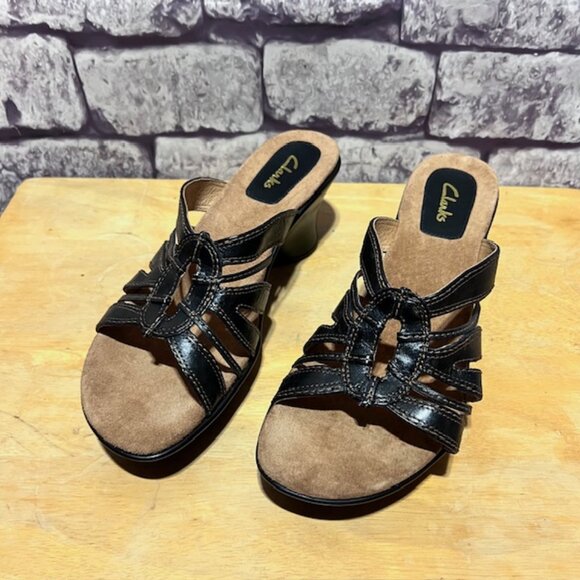 Clarks Black Leather Upper Slip On Heels Size 8.5 - Picture 2 of 7